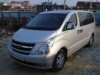 2008 Hyundai Grand Starex Photos