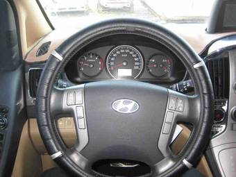 2008 Hyundai Grand Starex Photos