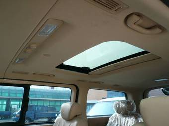 2008 Hyundai Grand Starex Photos