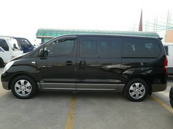 2008 Hyundai Grand Starex Images
