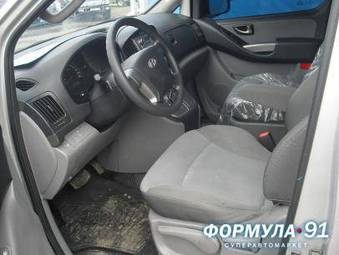 2008 Hyundai Grand Starex Pictures