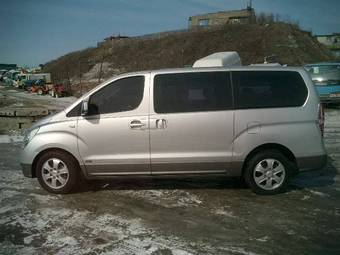 2008 Hyundai Grand Starex Photos