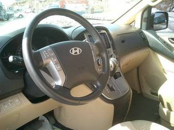 2008 Hyundai Grand Starex Images