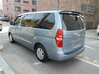 2008 Hyundai Grand Starex Pictures