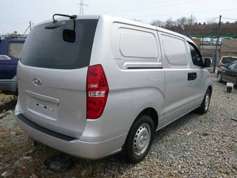 2008 Hyundai Grand Starex Pictures