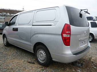 2008 Hyundai Grand Starex Photos