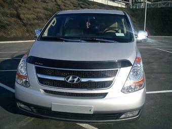 2008 Hyundai Grand Starex Photos