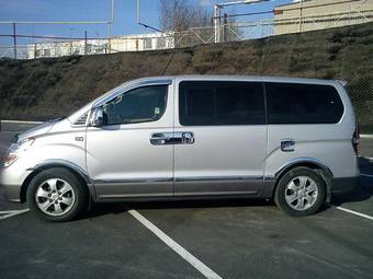 2008 Hyundai Grand Starex Pictures