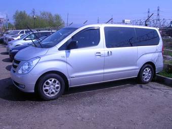 2008 Hyundai Grand Starex Photos