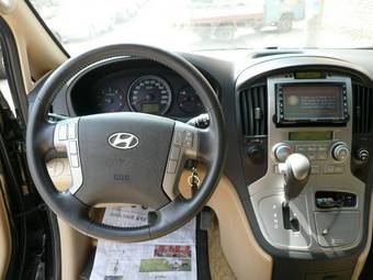 2008 Hyundai Grand Starex Pictures