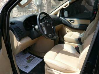 2008 Hyundai Grand Starex Pics