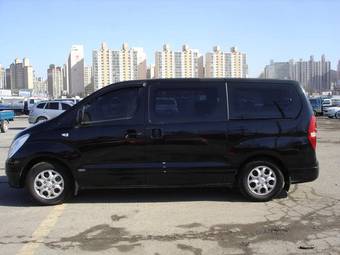 2008 Hyundai Grand Starex Photos