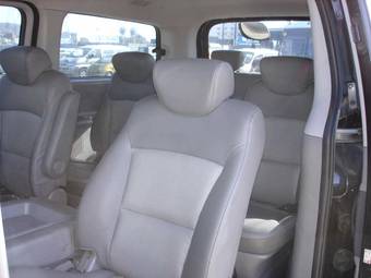 2008 Hyundai Grand Starex Images