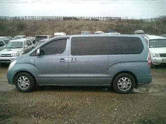 2008 Hyundai Grand Starex Photos