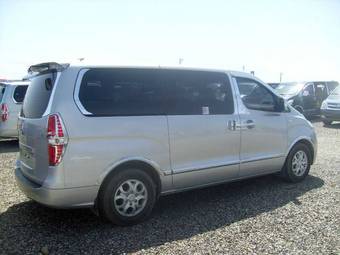 2008 Hyundai Grand Starex Pics