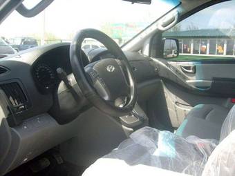2008 Hyundai Grand Starex Pictures