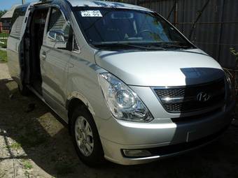 2008 Hyundai Grand Starex Pictures