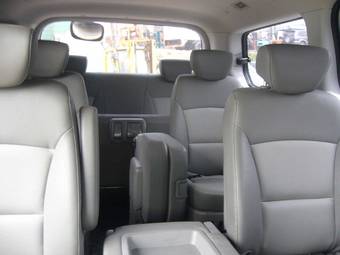 2008 Hyundai Grand Starex Photos