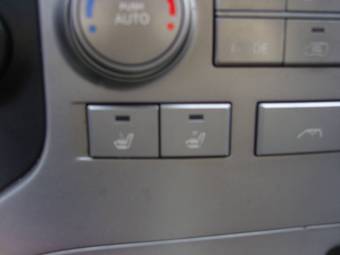 2008 Hyundai Grand Starex Images