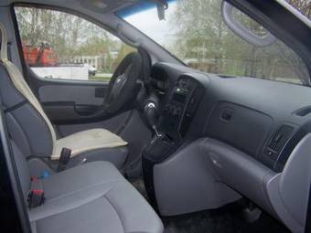 2008 Hyundai Grand Starex Photos