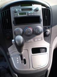 2008 Hyundai Grand Starex Wallpapers