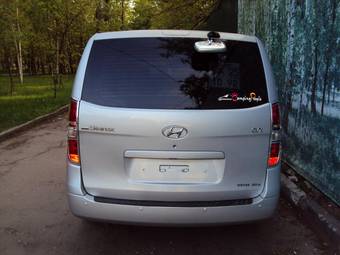 2008 Hyundai Grand Starex Images