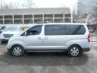 2008 Hyundai Grand Starex Photos
