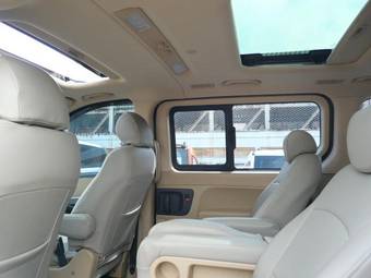 2008 Hyundai Grand Starex Images