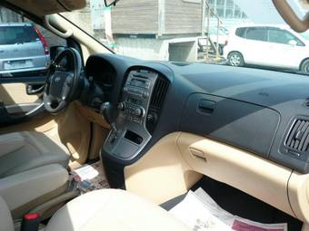 2008 Hyundai Grand Starex Pictures