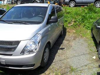 2008 Hyundai Grand Starex Pictures