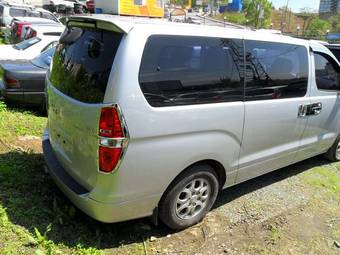 2008 Hyundai Grand Starex Images