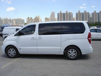 2008 Hyundai Grand Starex Photos