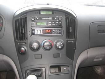 2008 Hyundai Grand Starex Pictures