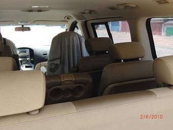 2008 Hyundai Grand Starex Images