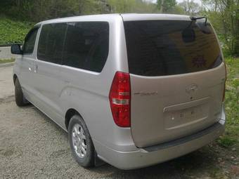 2008 Hyundai Grand Starex Photos