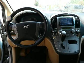 2008 Hyundai Grand Starex Photos