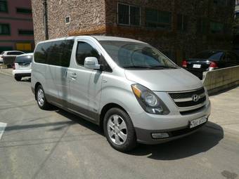 2008 Hyundai Grand Starex Photos