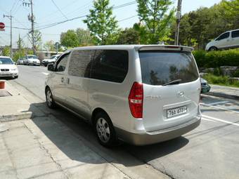 2008 Hyundai Grand Starex Images