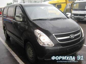 2008 Hyundai Grand Starex Photos