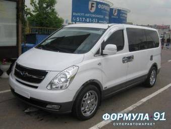 2008 Hyundai Grand Starex Photos