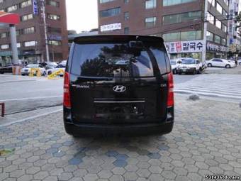 2009 Hyundai Grand Starex Images