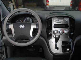 2009 Hyundai Grand Starex Wallpapers