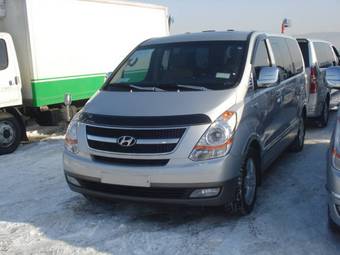 2009 Hyundai Grand Starex Photos
