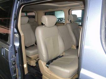 2009 Hyundai Grand Starex Pictures