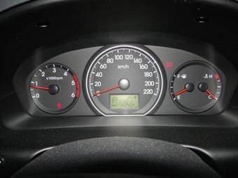 2009 Hyundai Grand Starex Photos