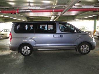 2009 Hyundai Grand Starex Images