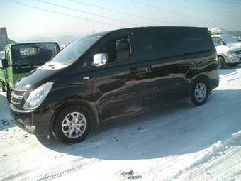 2009 Hyundai Grand Starex Pictures
