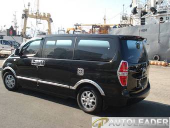 2009 Hyundai Grand Starex Pictures
