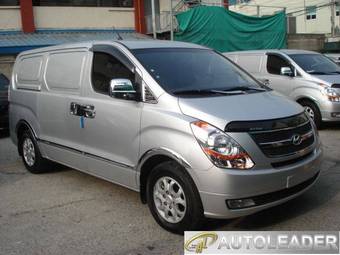 2009 Hyundai Grand Starex Pictures