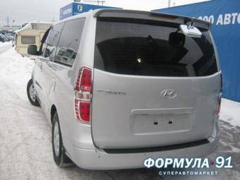 2009 Hyundai Grand Starex Photos